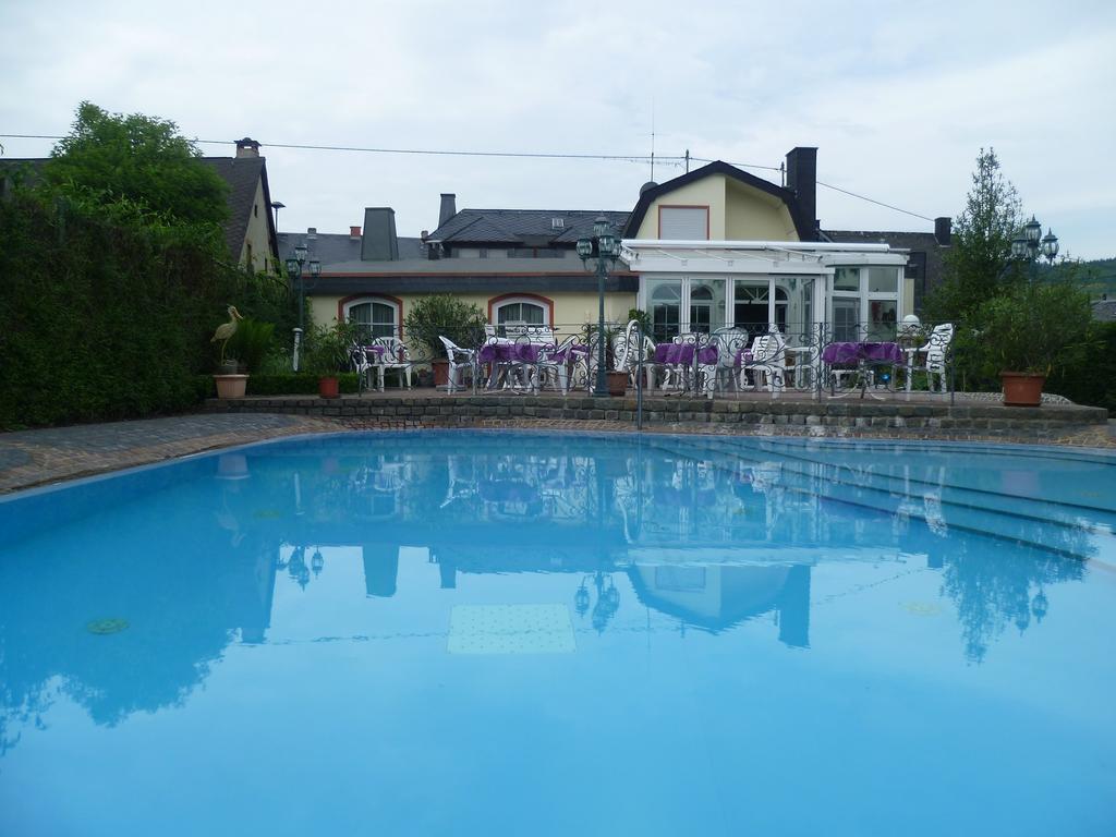 Pension-Elfi Maring-Noviand Chambre photo