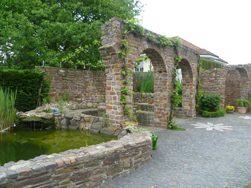 Pension-Elfi Maring-Noviand Extérieur photo