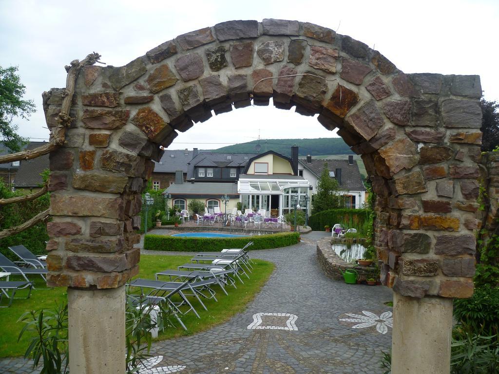 Pension-Elfi Maring-Noviand Extérieur photo