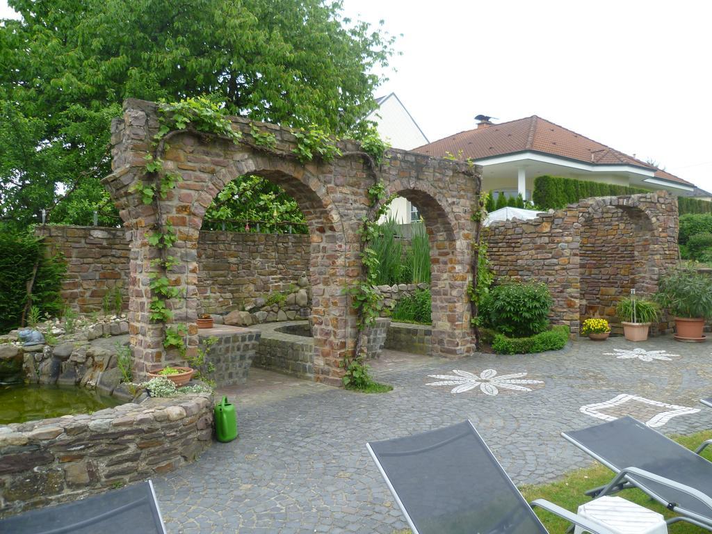 Pension-Elfi Maring-Noviand Extérieur photo
